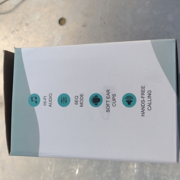 Uliptz Wireless Headphones - White - Picture 2 of 4